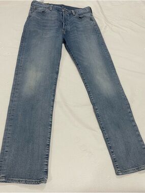 Classic Straight Fit Men’s Levi Jeans - Light Blue W30 L32